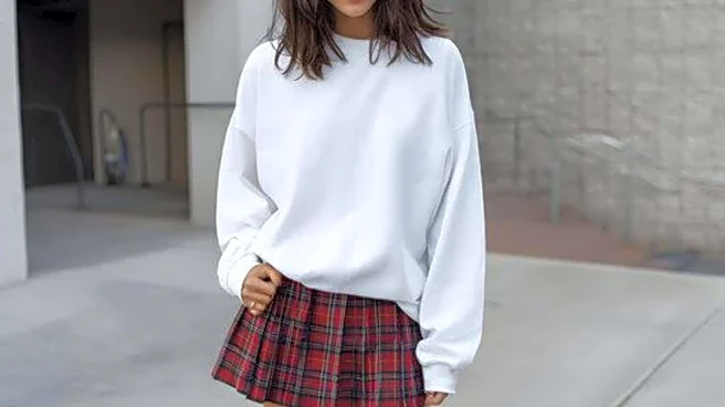 5 stylish ways to wear tartan wrap skirts