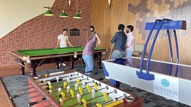 Going to a clubhouse? Follow these etiquette rules