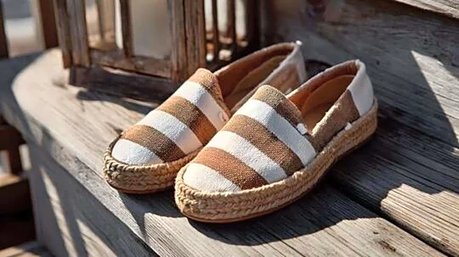 Fleece-lined espadrilles: A winter footwear essential