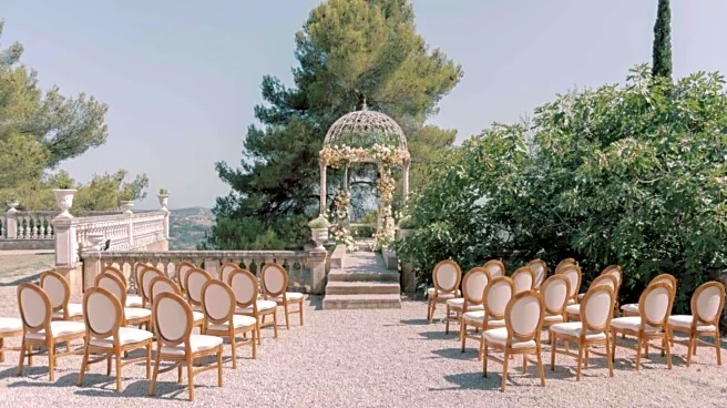 Attending a Dutch wedding? Know about the chair tradition