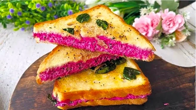 How to make beetroot hung curd sandwiches