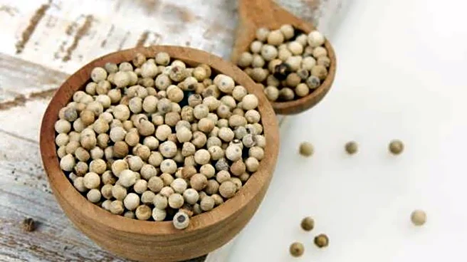 Surprising health benefits of white pepper