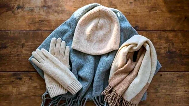 These styles go well with neutral-toned gloves