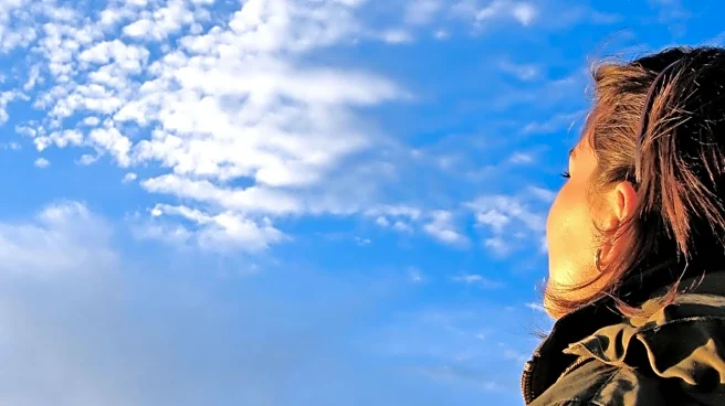 Does watching clouds help reduce stress?