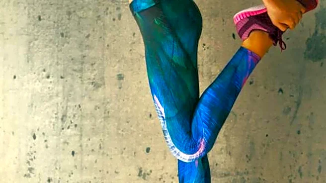 What to wear with printed leggings