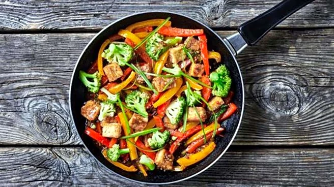 Quick and healthy: Black grape and cashew stir-fry