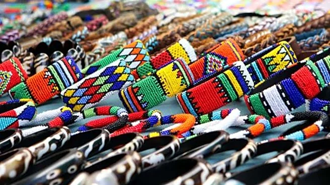 5 classic accessories every fashion lover needs