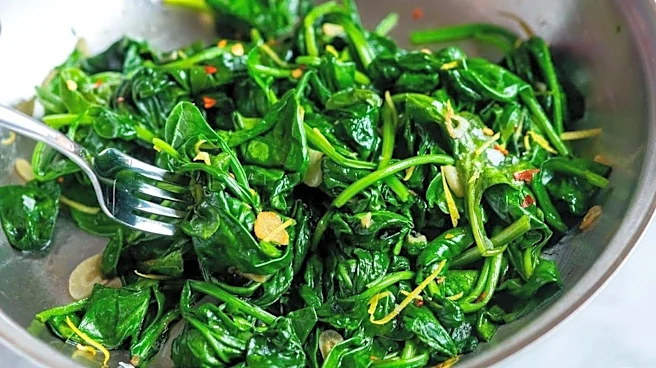 Sunflower seeds + spinach: A nutrient-rich combo