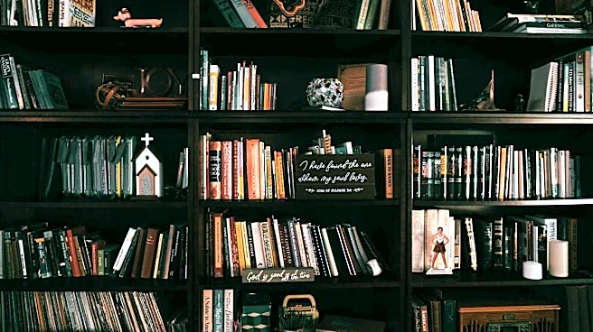 Simple ways to make your bookshelf look stylish