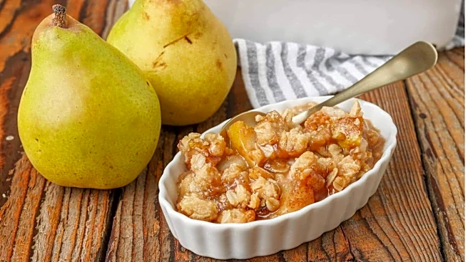 Pear and walnut crisp: The new breakfast favorite