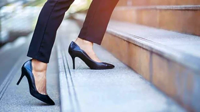 5 footwear picks that work in every season