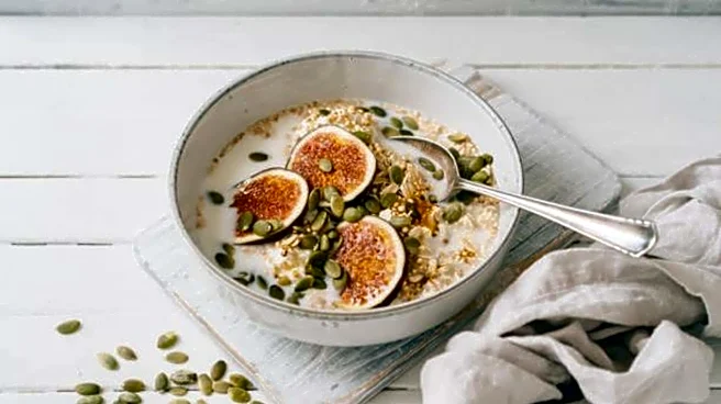 Quick and healthy: Hazelnut and fig porridge
