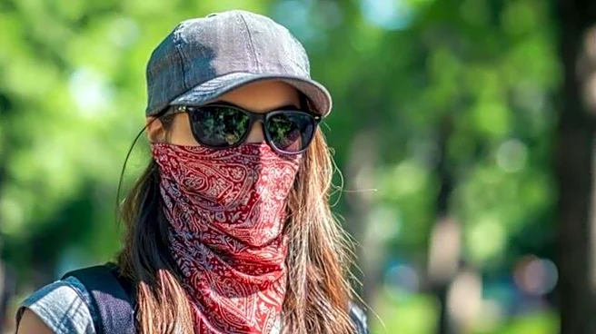 How to wear bandanas the right way