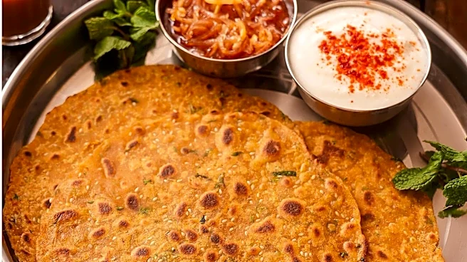 Make perfect Gujarati thepla at home with these easy tips
