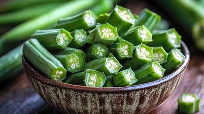 Fix your frizzy hair naturally with okra gel