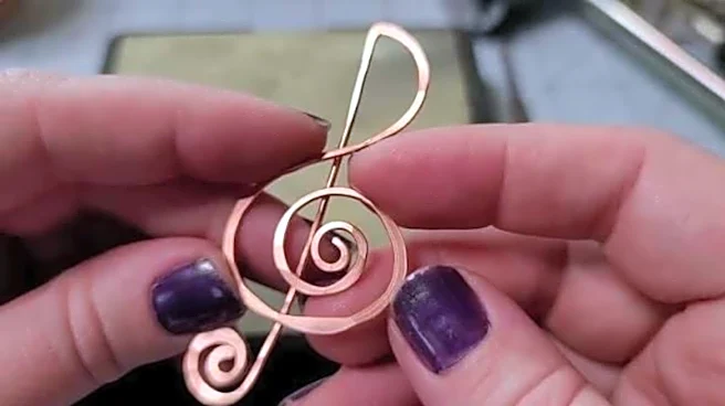 How to make bookmarks from scrap wire