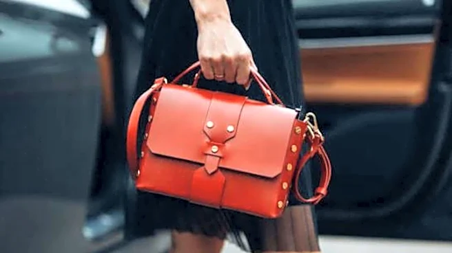 How to choose the right handbag for rainy days