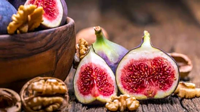 Figs and walnuts: The perfect fiber-rich snack