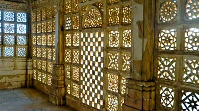 5 decor themes inspired by Indian motifs