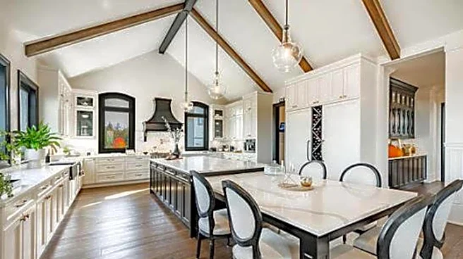 Fancy a stylish ceiling? Try these decor ideas