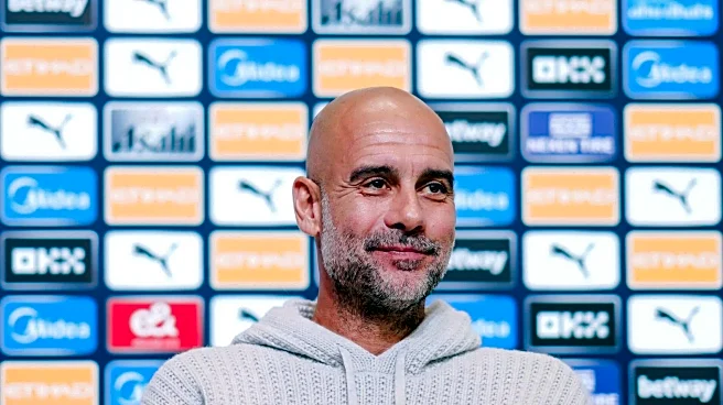 Alex Ferguson congratulates Pep Guardiola on reaching 1,000 managerial matches