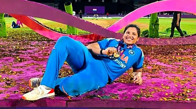 World Cup winner Richa Ghosh felicitated by West Bengal government