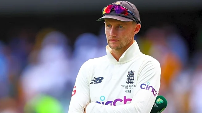 Ashes: Root bags duck; Starc traps him for ninth time