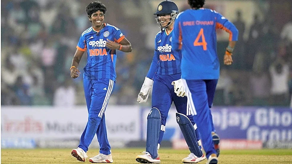 1st WT20I: India survive Zimbabwe scare in Raipur