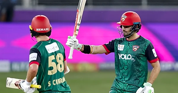 Desert Vipers cruise to easy eight-wicket victory over Gulf Giants