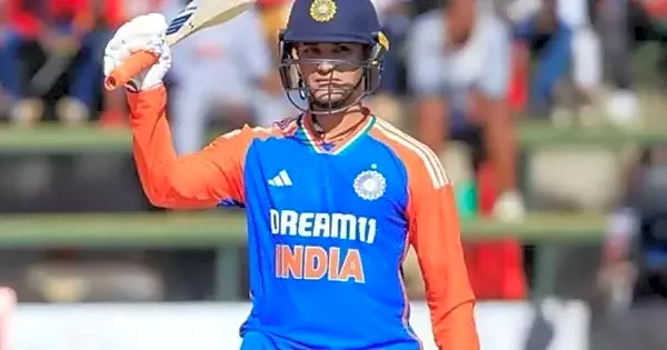 Watch : Abhishek Sharma smashes second fastest half-century by Indian in T20I