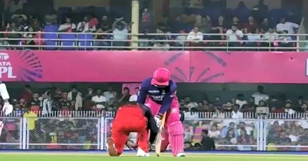 Watch: Heartwarming Gesture: Venkatesh Iyer ties Sooryavanshi’s shoelaces in the spirit of the game