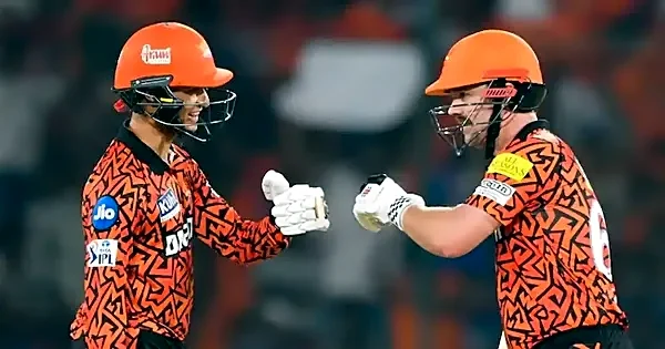 X erupts as Abhishek Sharma and Travis Head dismantle Punjab Kings in powerplay onslaught