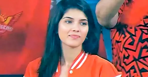 WATCH: Kavya Maran asks CSK crowd to ‘shut up’ as SRH record 10-run win over Yellow Army