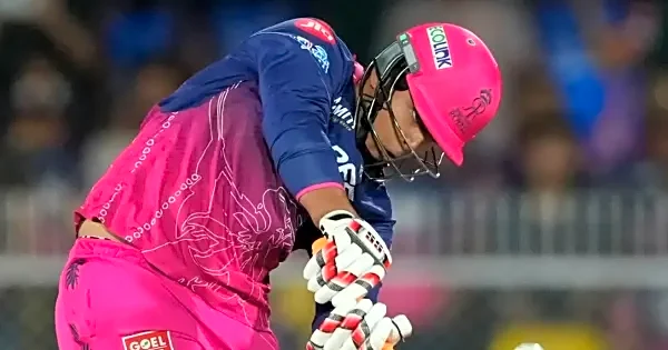 Vaibhav Suryavanshi looked extremely disappointed after losing match vs KKR; opposition team consoles him