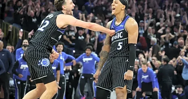 Desmond Bane gets into heated exchange with Duncan Robinson during Magic-Pistons Game 5