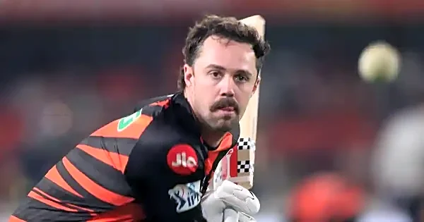 Travis Head’s hilarious moment with Champak steals the show at Wankhede