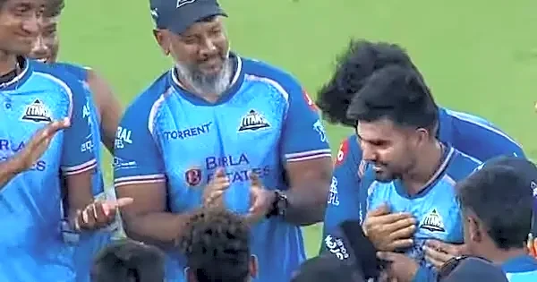 Nishant Sindhu takes diving catch to dismiss Priyansh Arya on his debut for Gujarat Titans