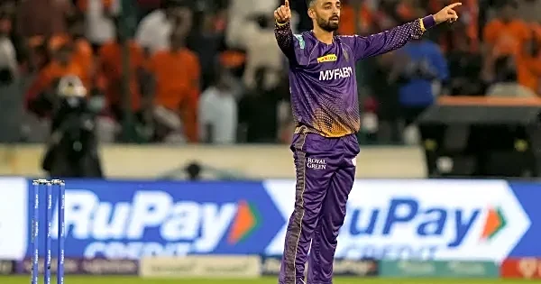 KKR vs DC: Varun Chakravarthy gets subbed out mid game due to injury, Finn Allen enters as impact sub for KKR