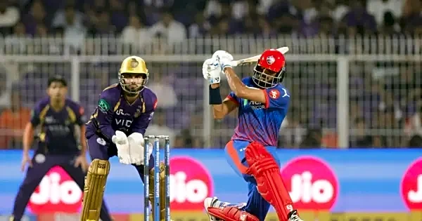 “Experience + Youth= Pure Carnage”: X reacts to solid batting performance from DC against KKR