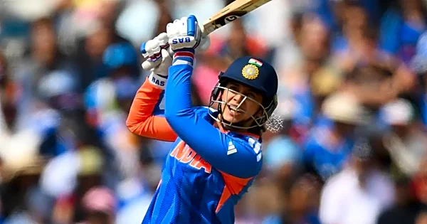 Smriti Mandhana anchors India’s batting charge with solid 68 Against Pakistan