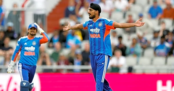 Milkha Singh arc loading?- X lauds Arshdeep Singh’s bowling prowess following two wickets in first over during second England T20I