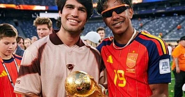 Carlos Alcaraz Poses With Lamine Yamal After Spain Clinch FIFA World Cup 2026 Title