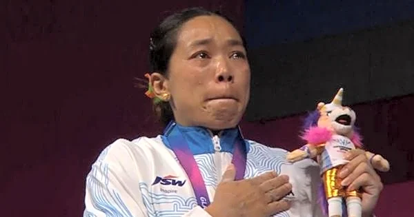 Mirabai Chanu Gets Emotional as National Anthem Plays After CWG 2026 Gold