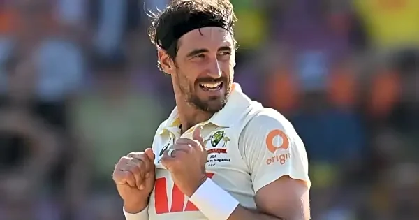 Tempers flare as Mitchell Starc and Mehidy Hssan clash on pitch during Day 2 of Australia vs Bangladesh Test