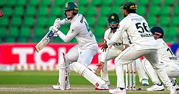 Pakistan in Deep Trouble as England Dominate Again; Mike Hesson Rushed to Test Camp