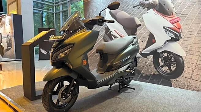 New Suzuki Burgman Street Launched At Rs 1.02 Lakh - Gets TFT Display, Keyless Tech