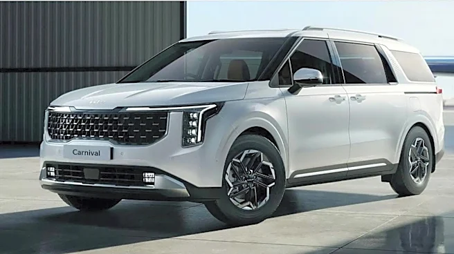 Kia Carnival Limousine Plus Explained - Price, Features, Interior And More