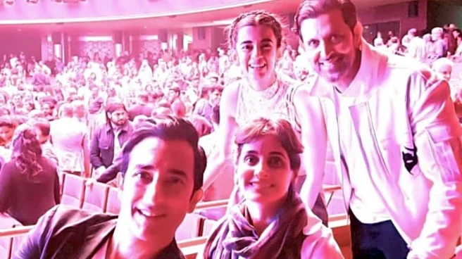 Hrithik Roshan, Saba Azad Enjoy ‘Dancing In Auditorium Full Of People United By Their Love Of Music’ - WATCH