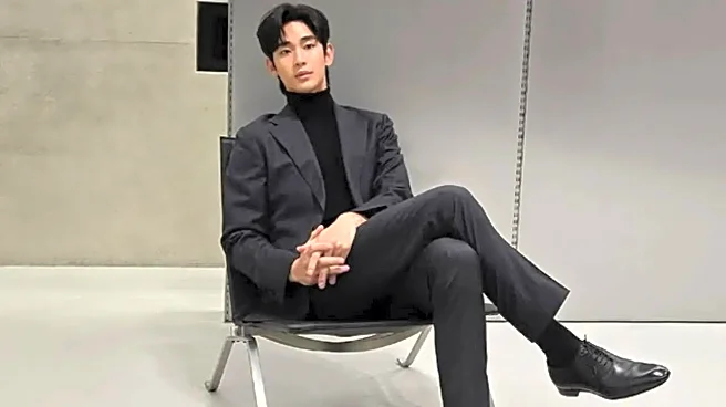 Kim Soo-Hyun Finds Support From Japanese Fans Amid Controversy Over Allegedly Dating 'Minor' Kim Sae-Ron