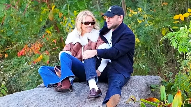 Sydney Sweeney, Scooter Braun Steal Kiss In New York City's Central Park